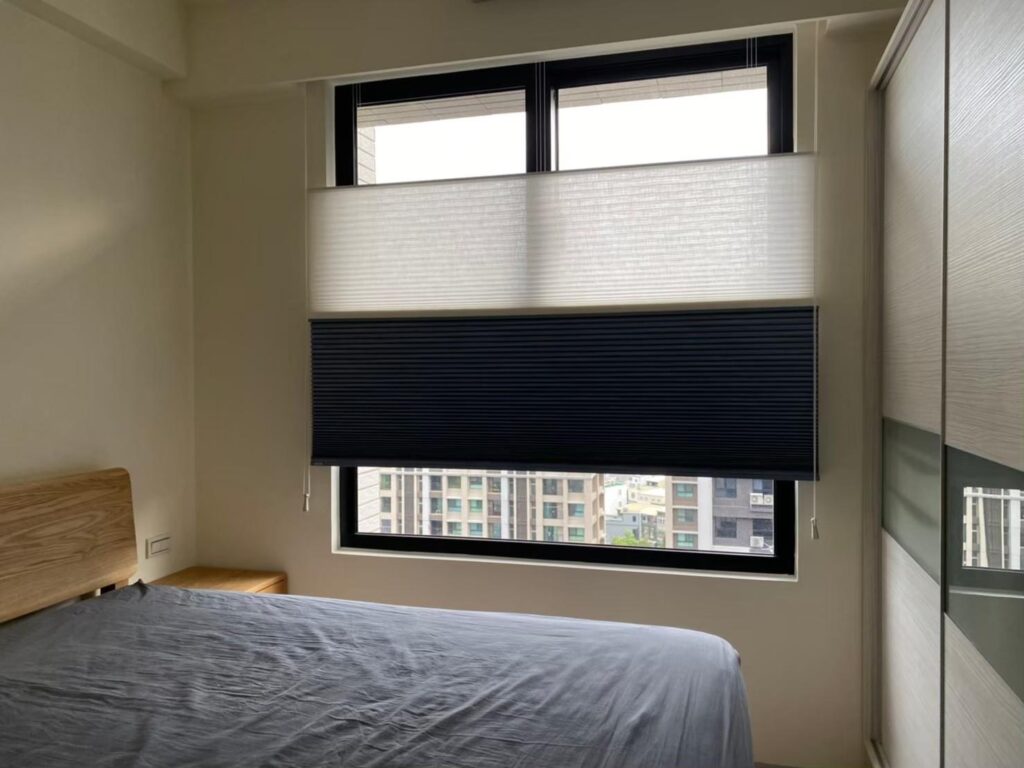 風琴簾可上下雙向開合，靈活控光