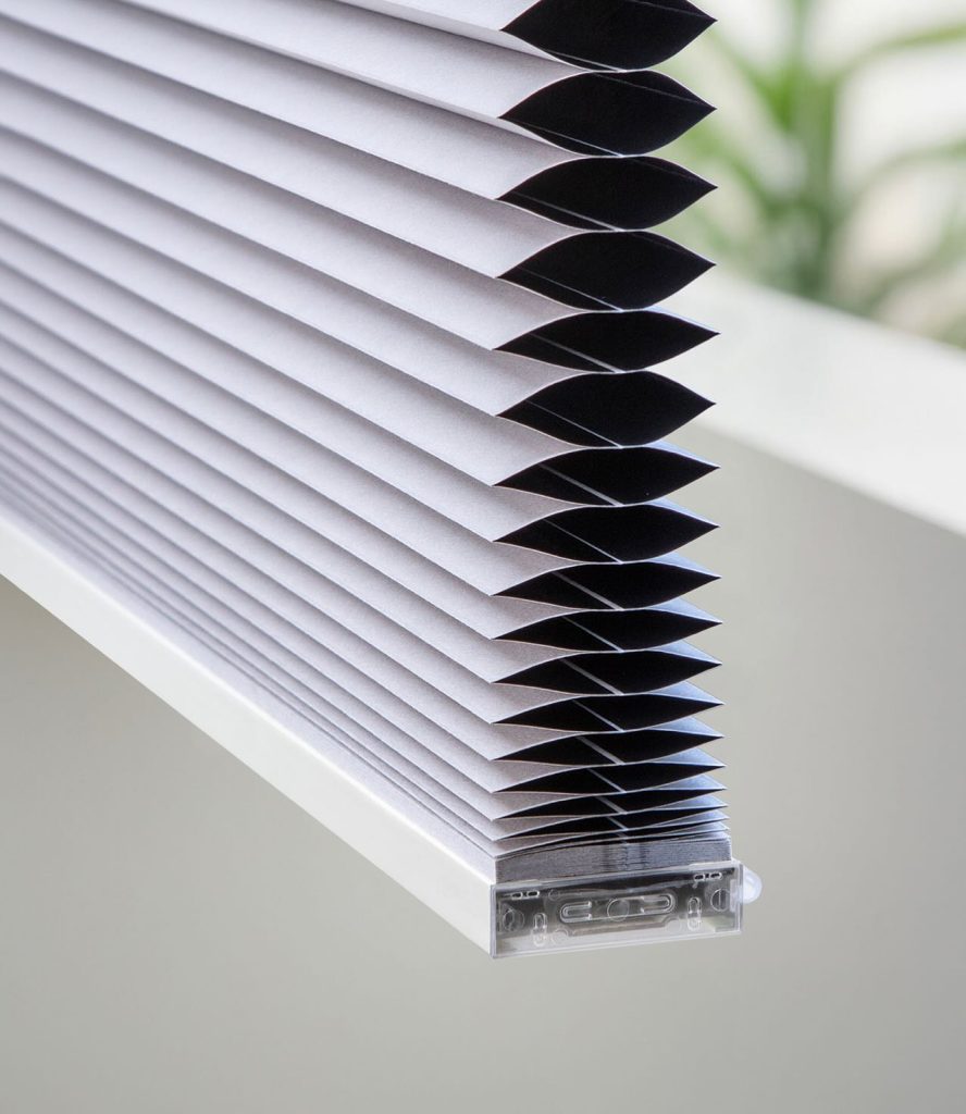 海星蜂巢簾，底部有防撞塑膠