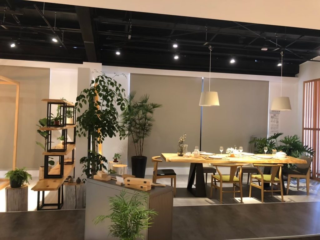 捲簾在各種商業空間中是最佳窗飾