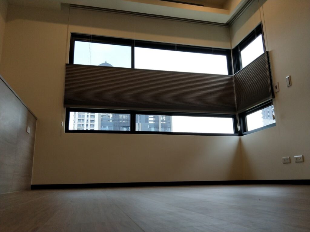 風琴簾與窗簾盒